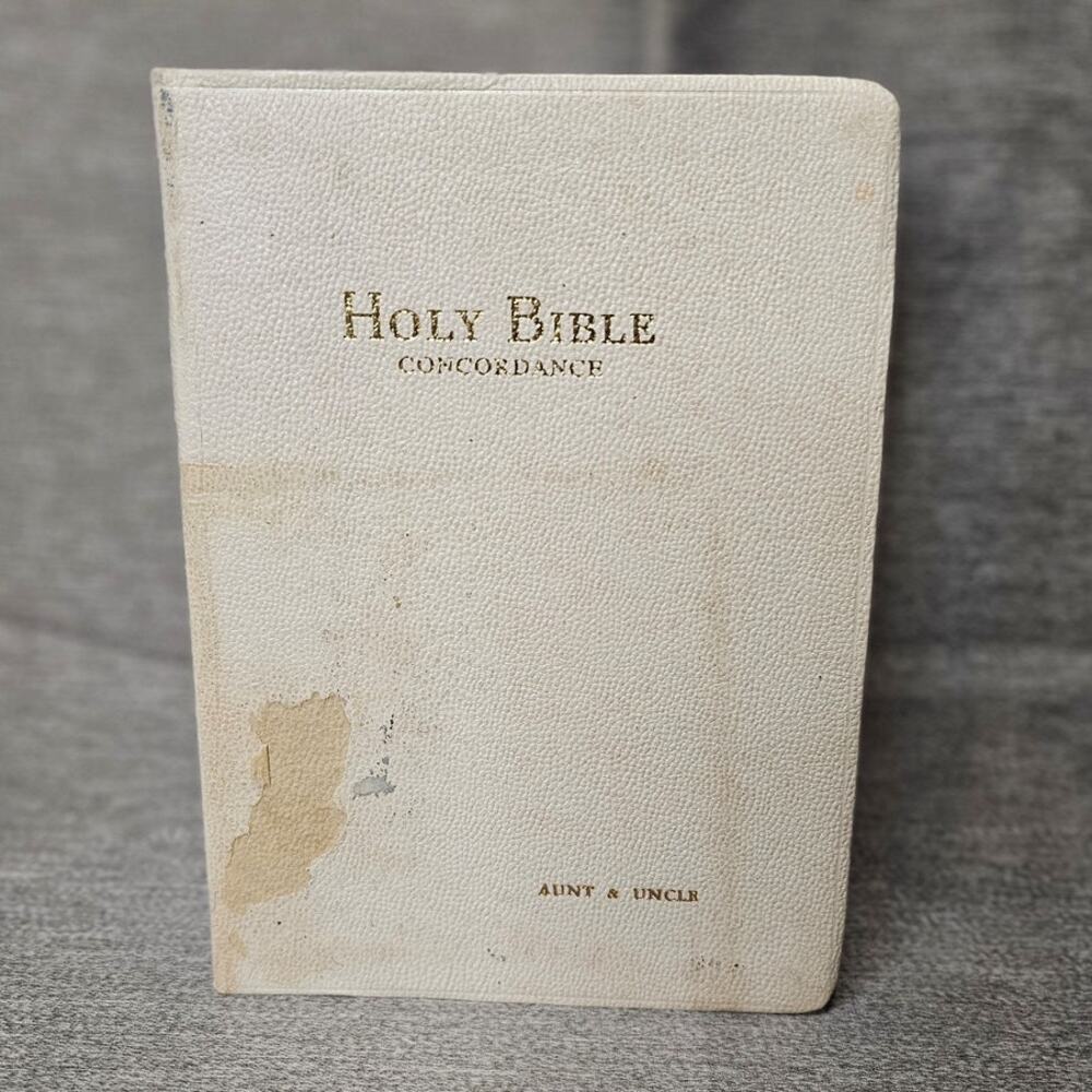 Holy Bible with Concordance RSV World 1962 FLAWS SEEN White Cover AUNT UNCLE
